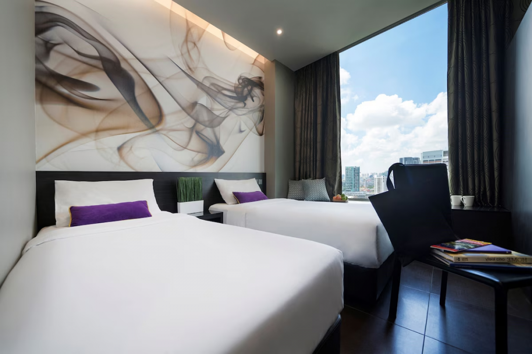 V Hotel Lavender 8/14