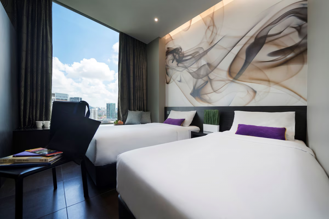 V Hotel Lavender 9/14