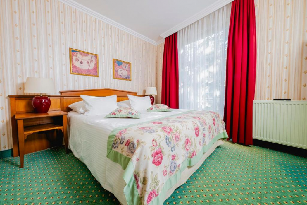 TOP Hotel am Schlosspark 7/54
