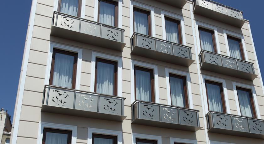 AHG Atlas Hotel 2/41