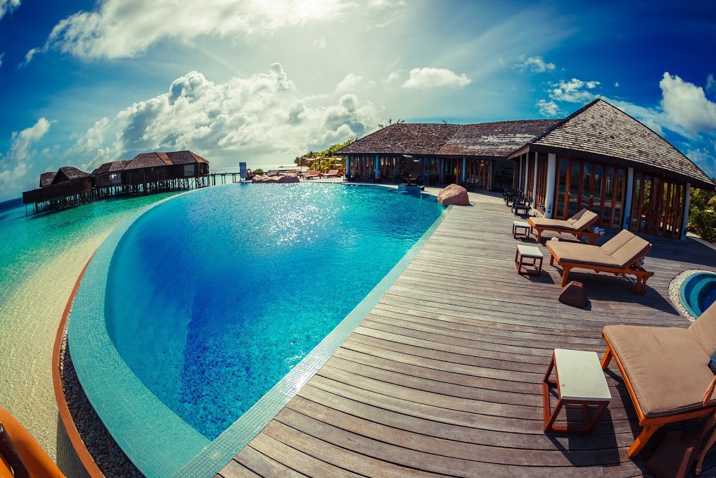 Lily Beach Resort & Spa - All Inclusive in Huvahendhoo