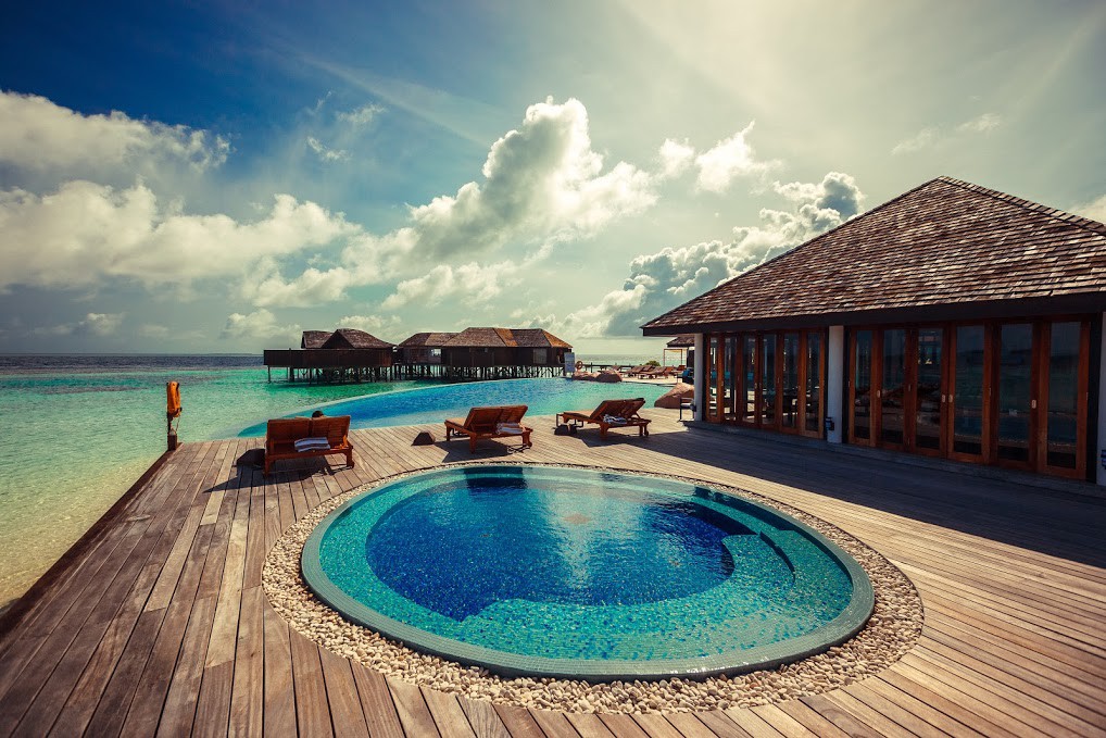 Lily Beach Resort & Spa - All Inclusive in Huvahendhoo