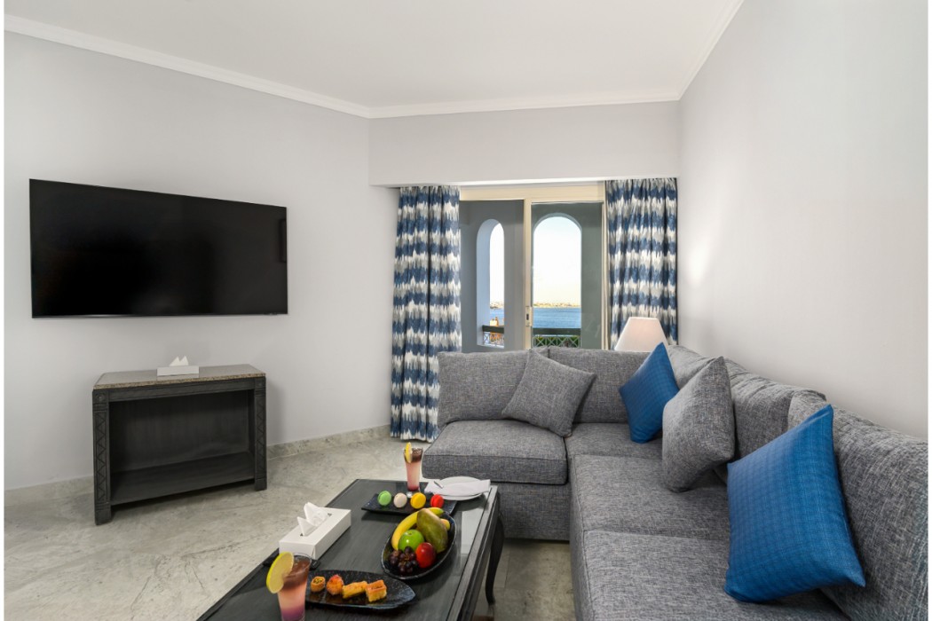 Invidia Coral Beach Tiran 38/137