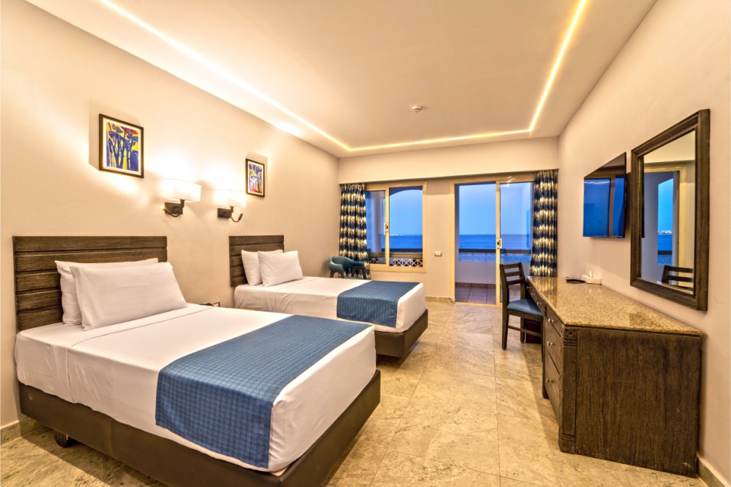 Invidia Coral Beach Tiran 36/137