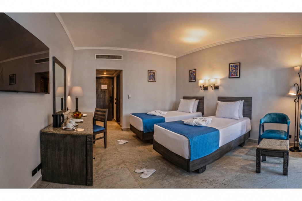 Invidia Coral Beach Tiran 21/137