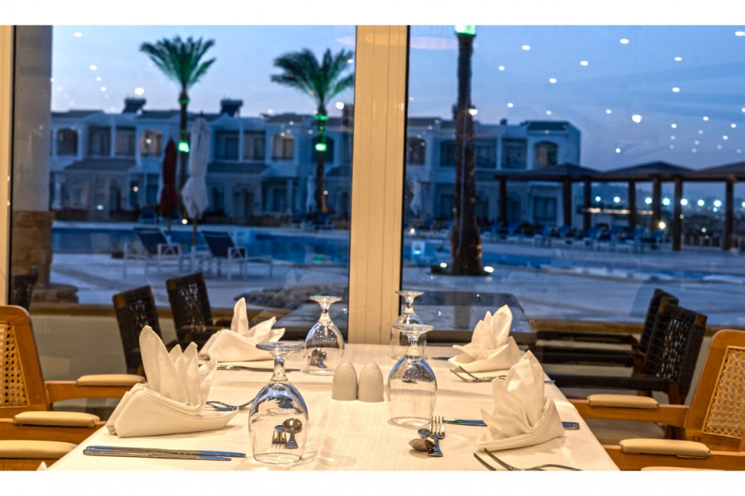 Invidia Coral Beach Tiran 99/137