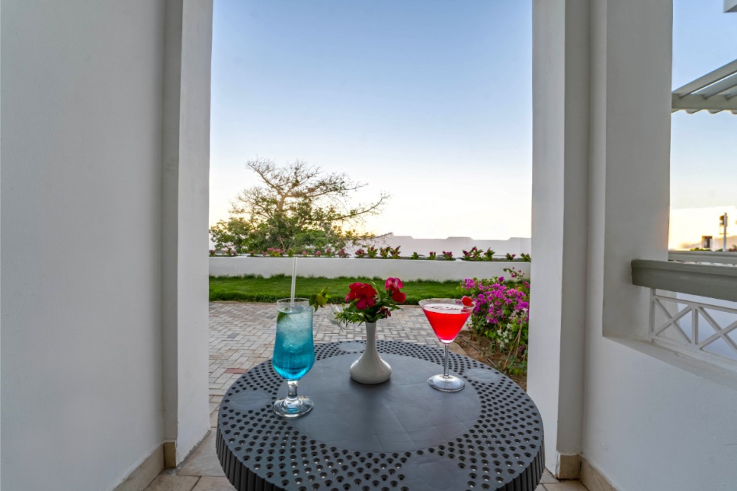 Invidia Coral Beach Tiran 23/137