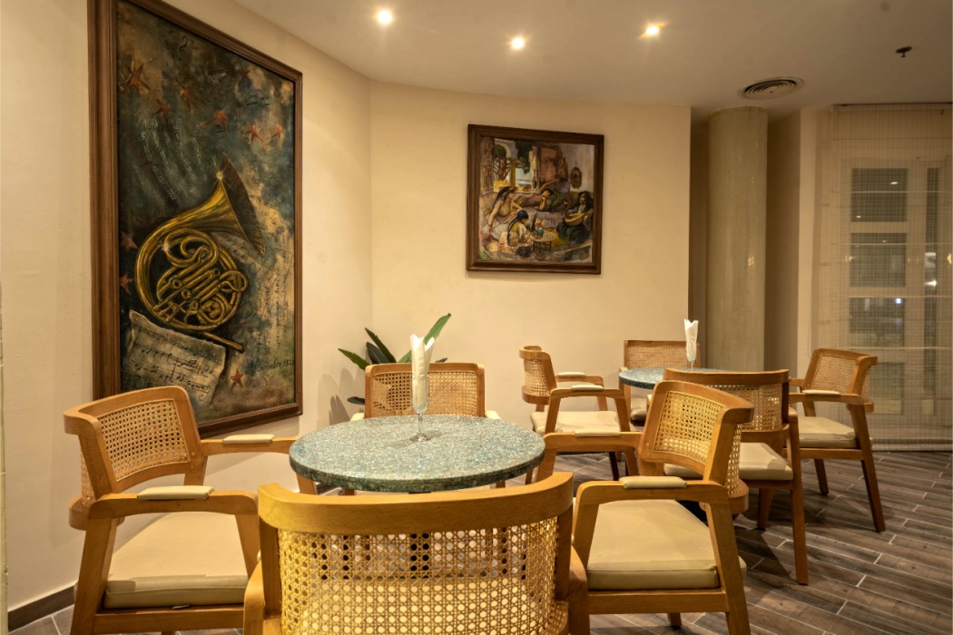 Invidia Coral Beach Tiran 107/137