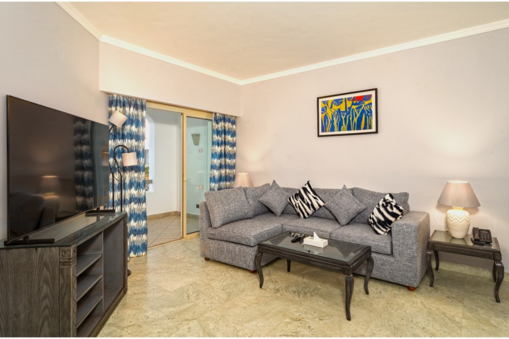 Invidia Coral Beach Tiran 16/137
