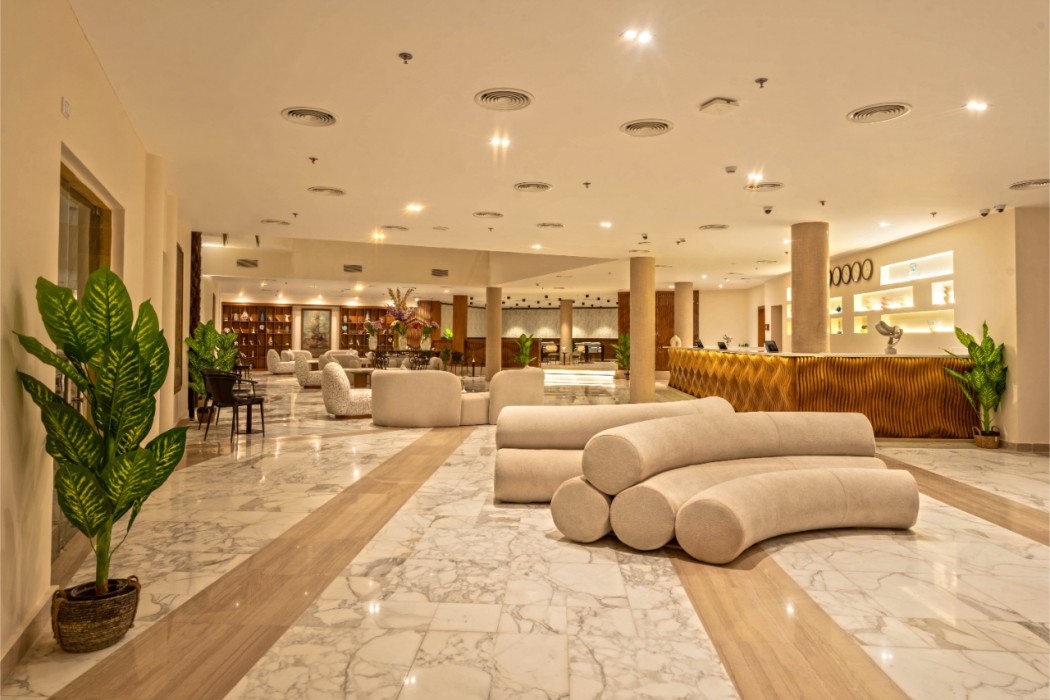 Invidia Coral Beach Tiran 7/137