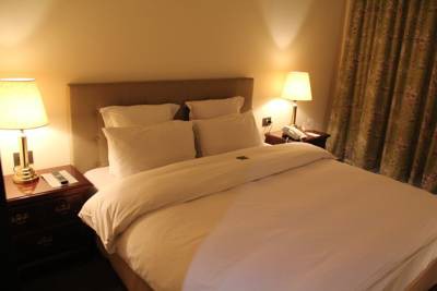 Napoleon Hotel, Beirut