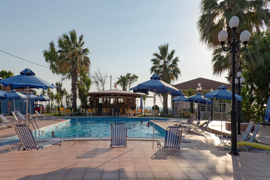 Ammes Hotel & Apartments 27/38