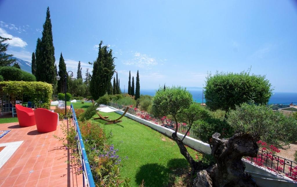 Felix Residence 24/66