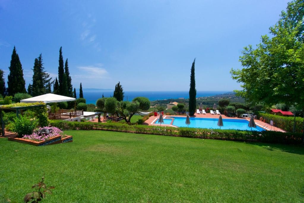 Felix Residence 27/66