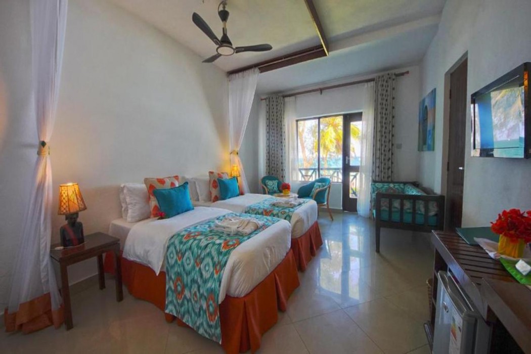 Papillon Lagoon Reef Hotel 8/61