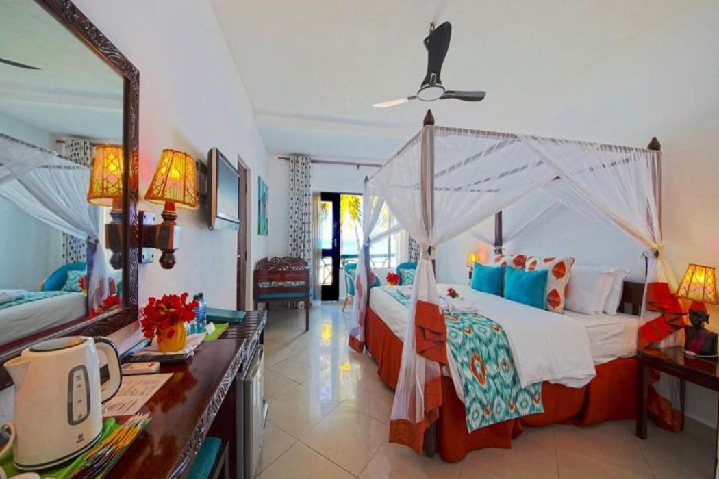 Papillon Lagoon Reef Hotel 9/61