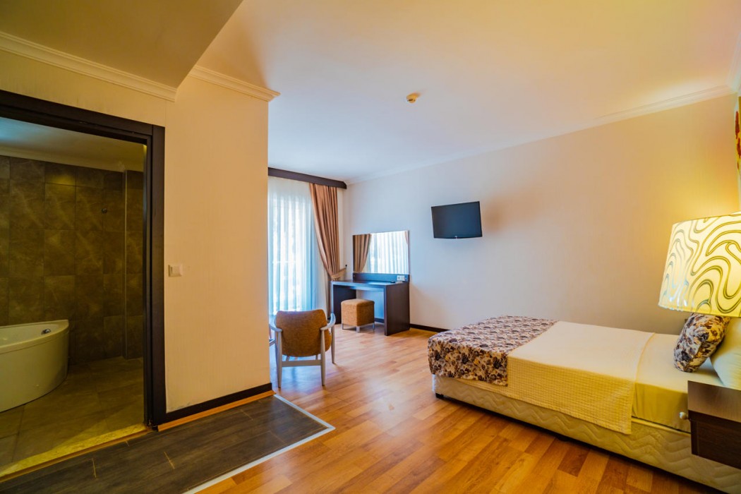 Sunshine Holiday Resort 18/66