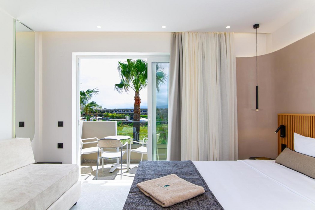 Aeolos Beach Resort Crete 18/92