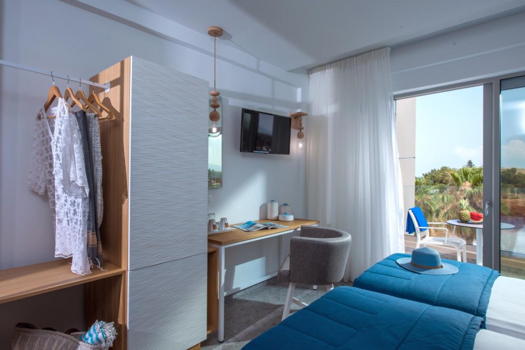 Aeolos Beach Resort Crete 22/92