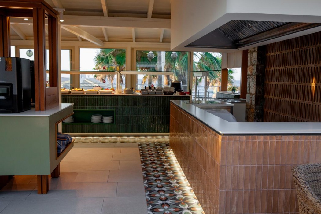 Aeolos Beach Resort Crete 52/92