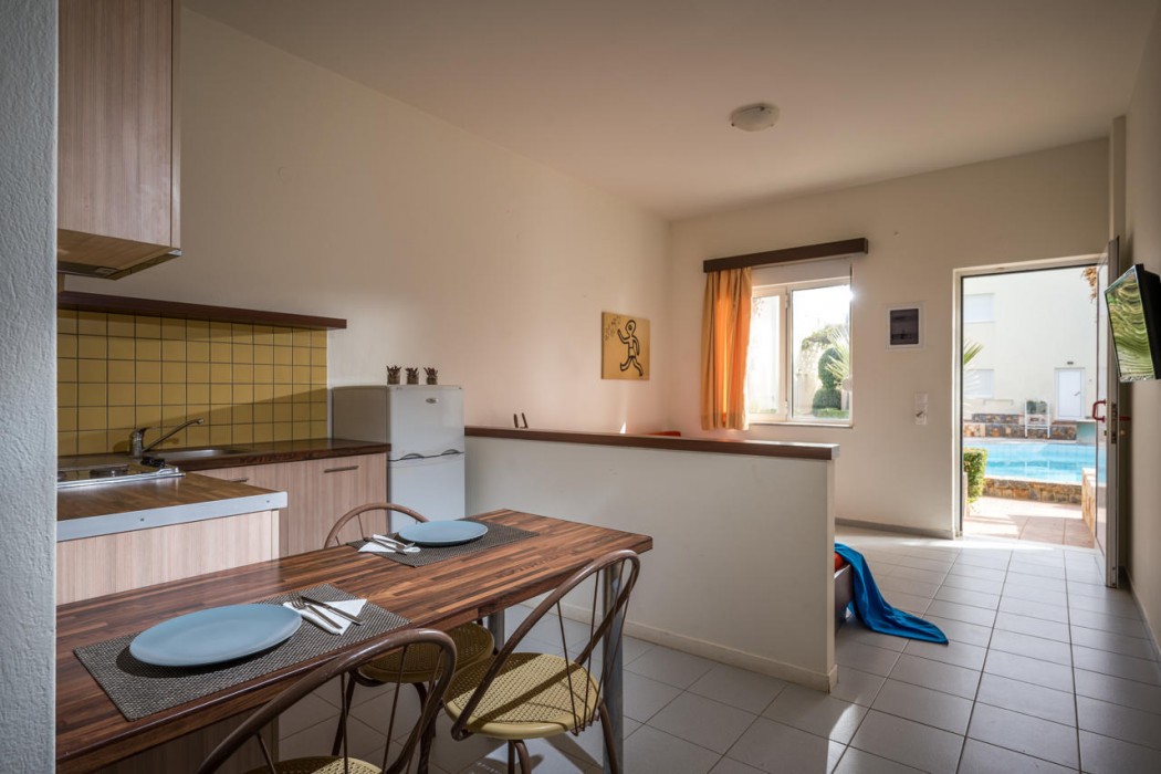 Meropi Hotel and Apartments 16/69