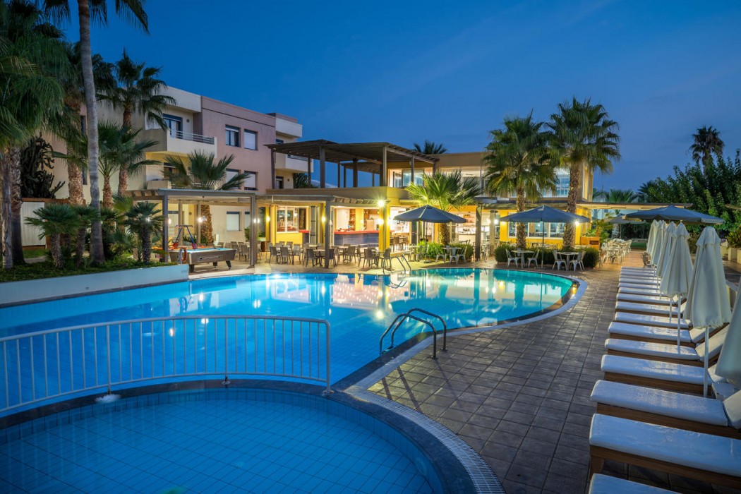 Meropi Hotel and Apartments 40/69