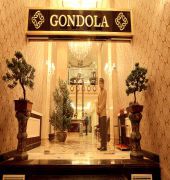 Gondola Hotel 1/47