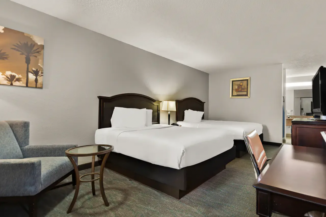 Rodeway Inn Lumberton Central 13/30
