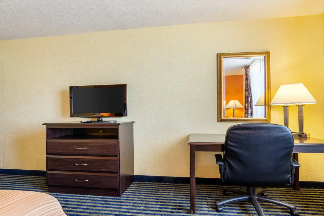 Quality Inn Liberal 11/24