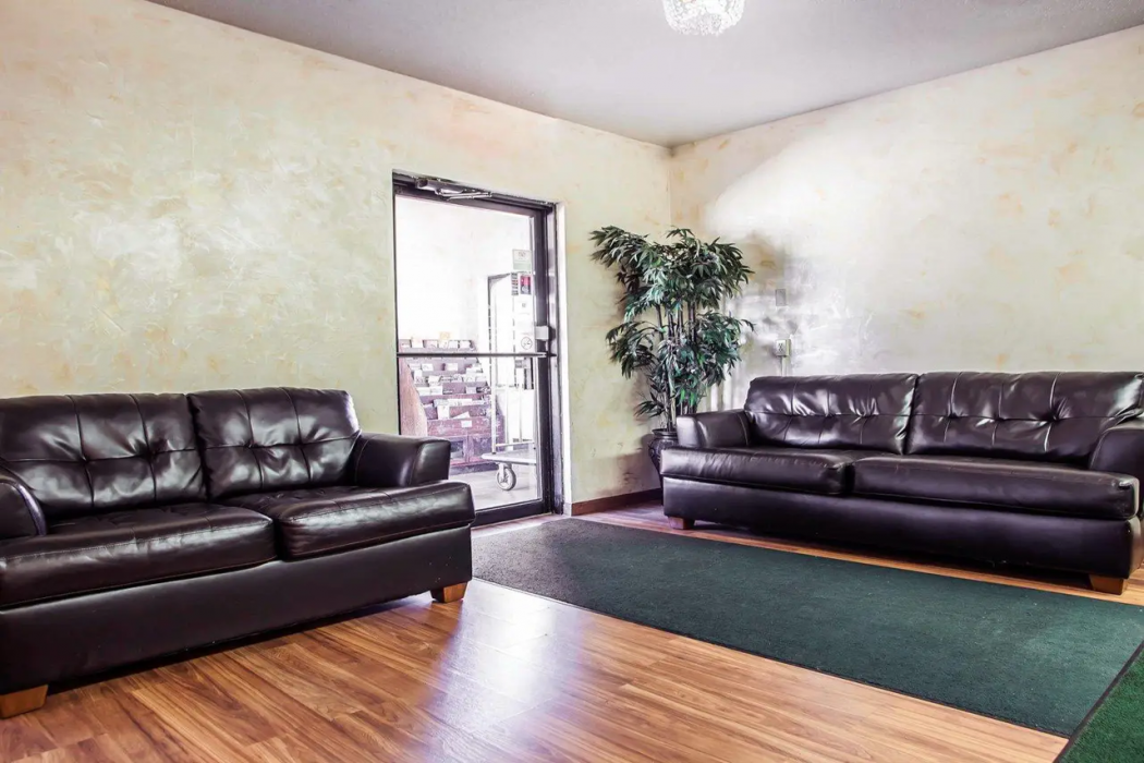 Quality Inn & Suites Champaign North - Urbana 8/23