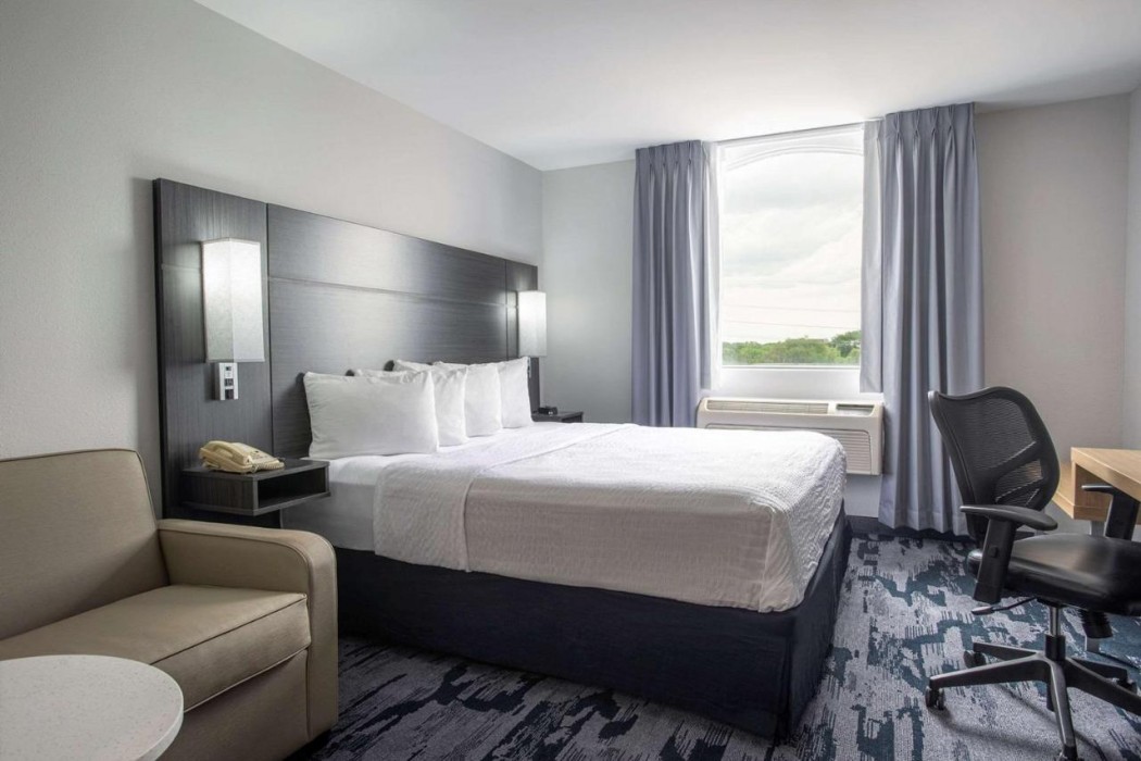 Quality Inn and Suites Winnipeg 9/26