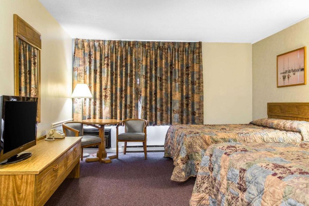 Rodeway Inn Waterford - New London 17/29