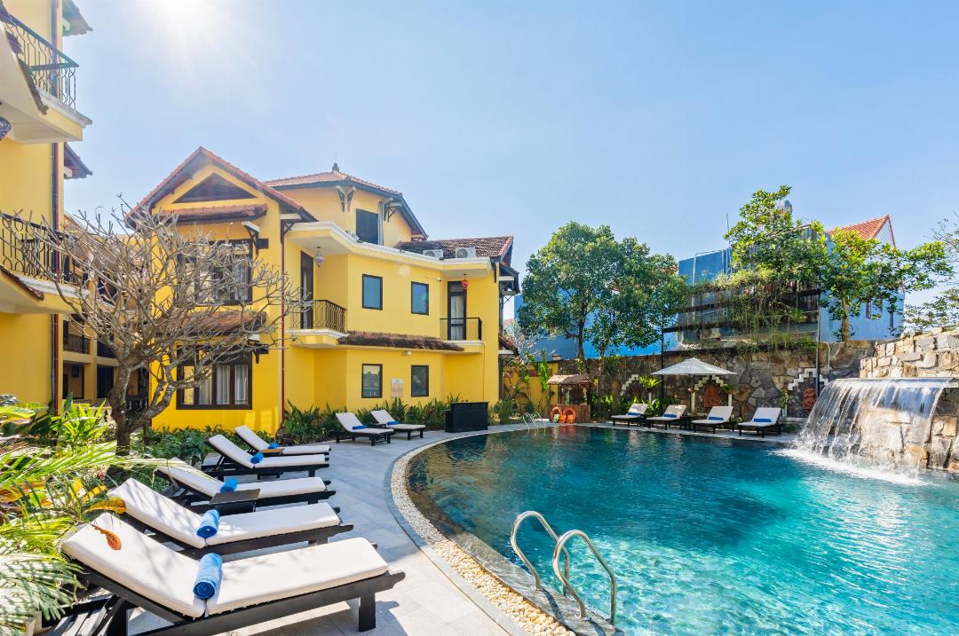 Lantern Boutique Hoi An 37/74