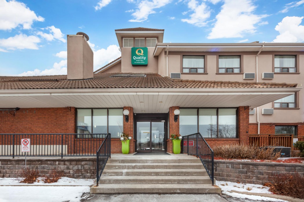 Quality Hotel Burlington, ON in BURLINGTON - ONTARIO