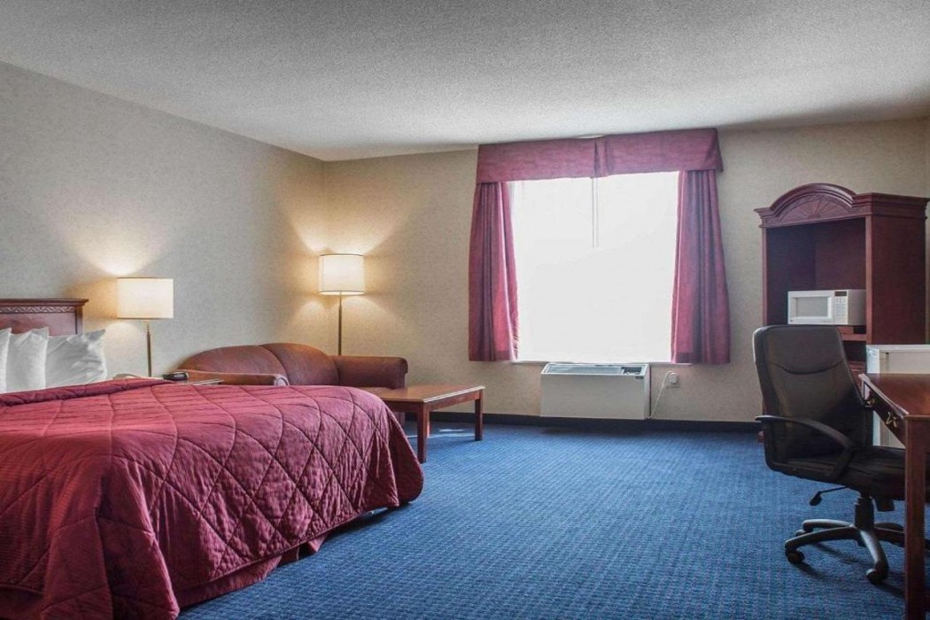 Quality Hotel Suites Woodstock 7/35