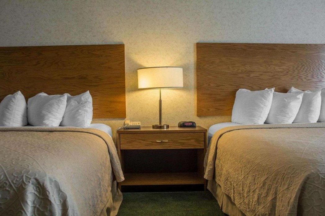 Quality Hotel Suites Woodstock 8/35