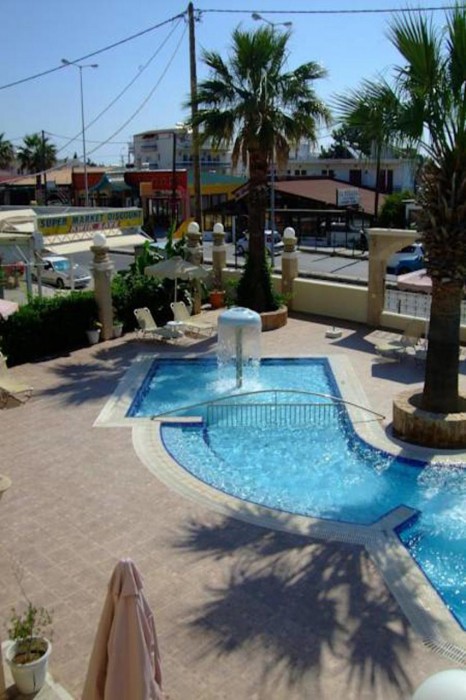 Antonios Hotel 36/62