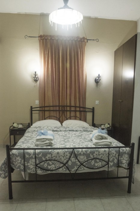 Antonios Hotel 8/62