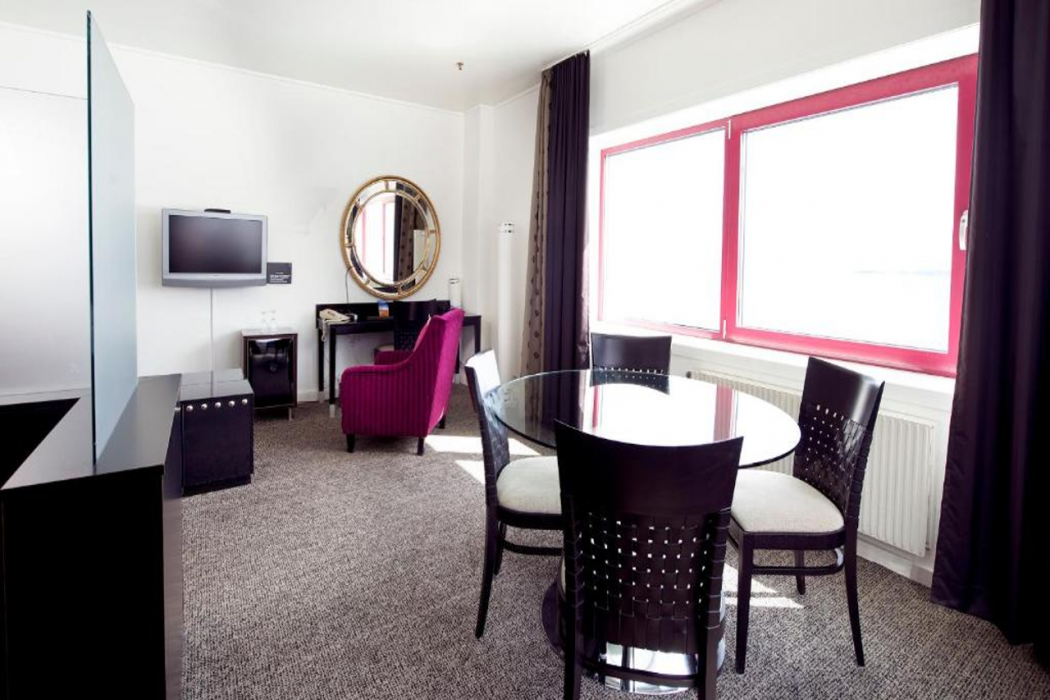 Home Hotel Arcticus 11/27