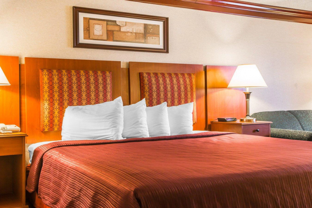 Quality Inn & Conference Center Brattleboro North 19/64