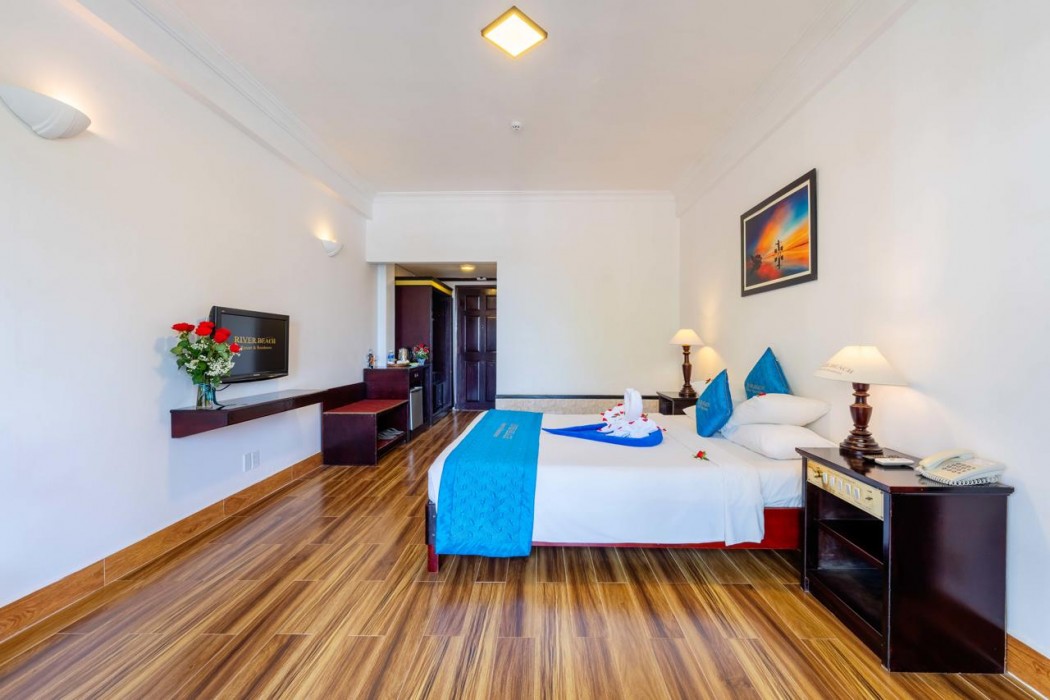 River Beach Resort and Residences 13/76
