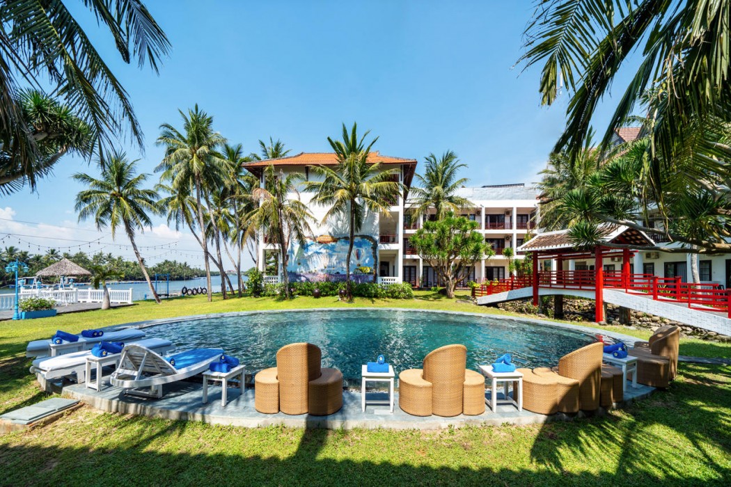 River Beach Resort and Residences 40/76