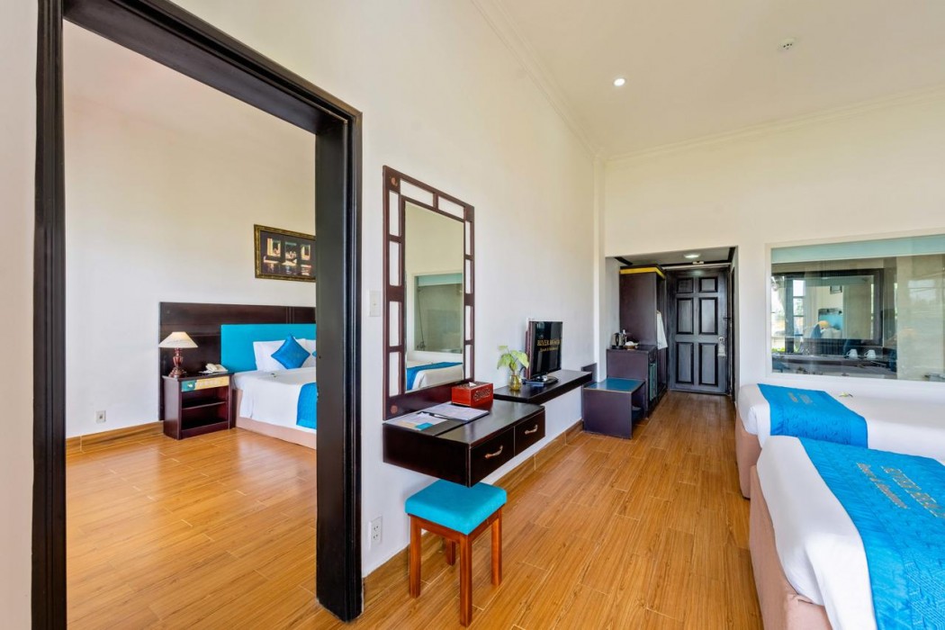 River Beach Resort and Residences 16/76