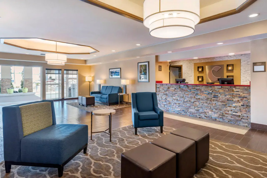 Comfort Inn and Suites Klamath Falls 4/27