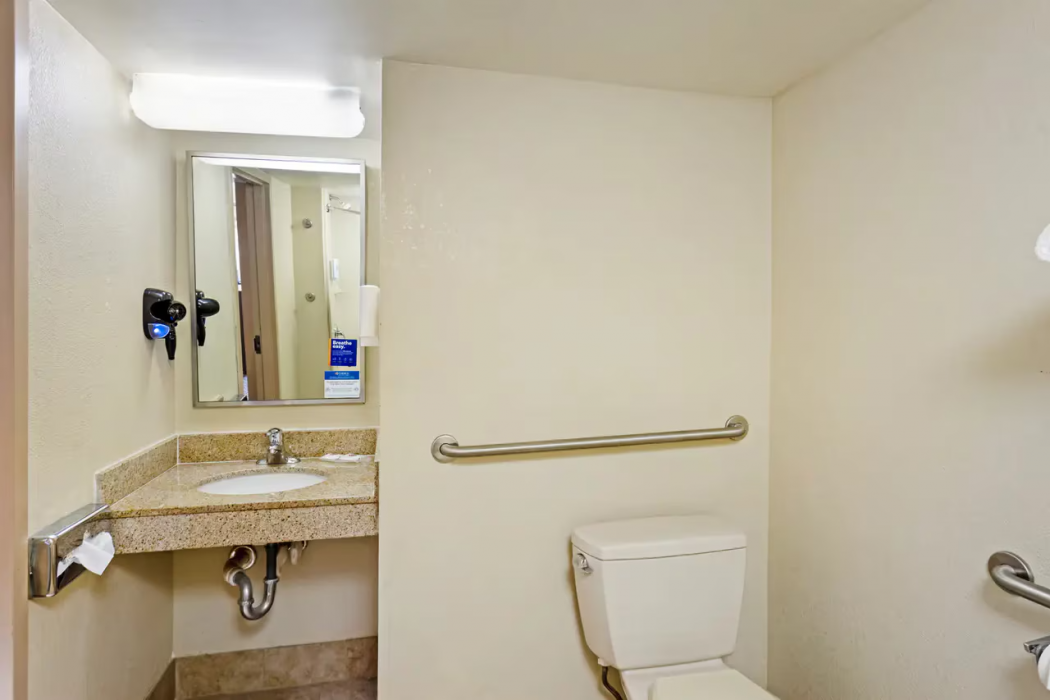 Comfort Inn & Suites Carneys Point - Pennsville 19/35