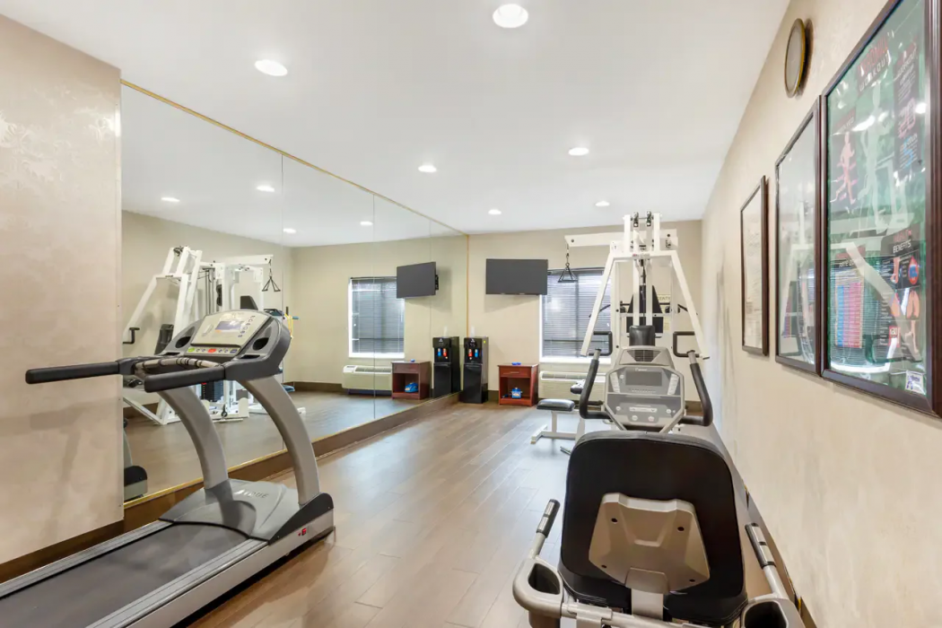 Comfort Inn & Suites Carneys Point - Pennsville 22/35