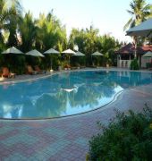 THE BEACH RESORT 9/44