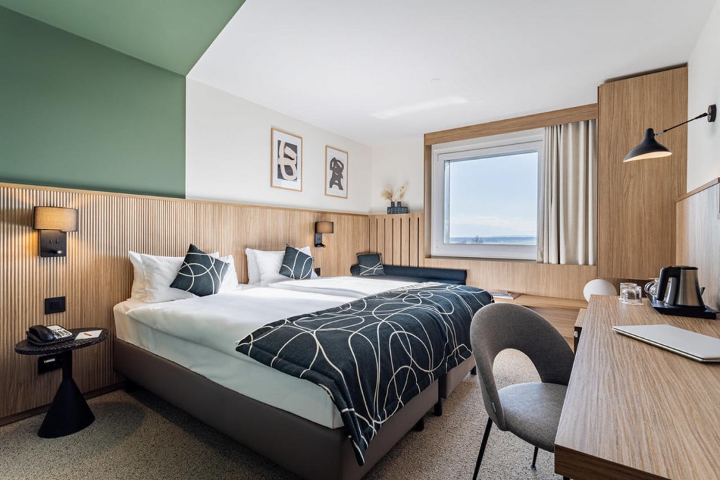 Room at Everness Hotel and Resort, CHAVANNES DE BOGIS