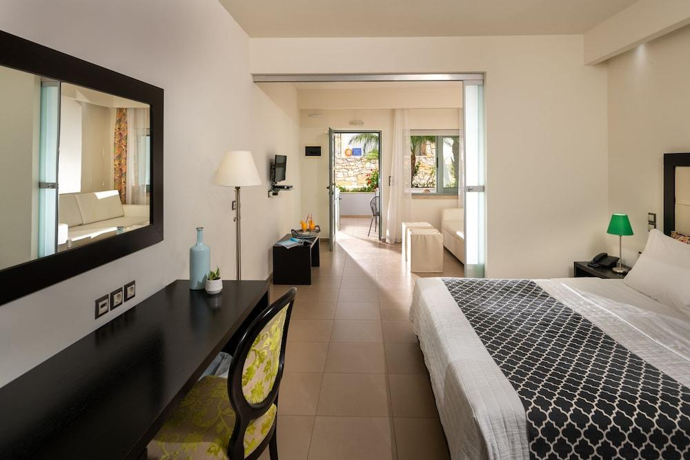 Angela Suites Boutique Hotel 15/61