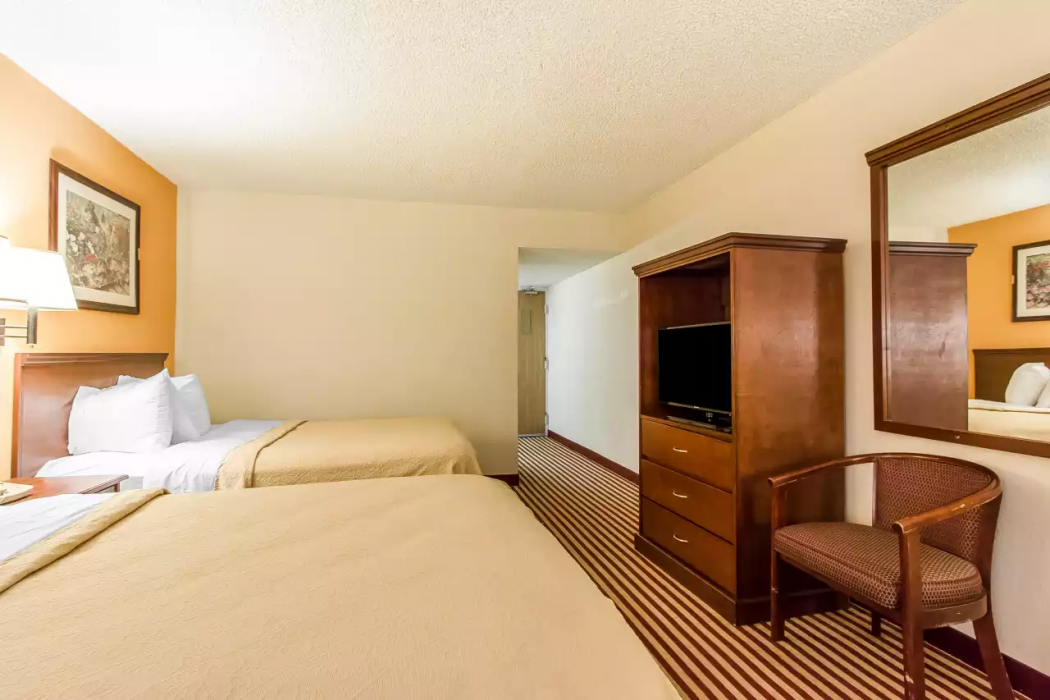 Rodeway Inn Bloomington - Normal West 16/33